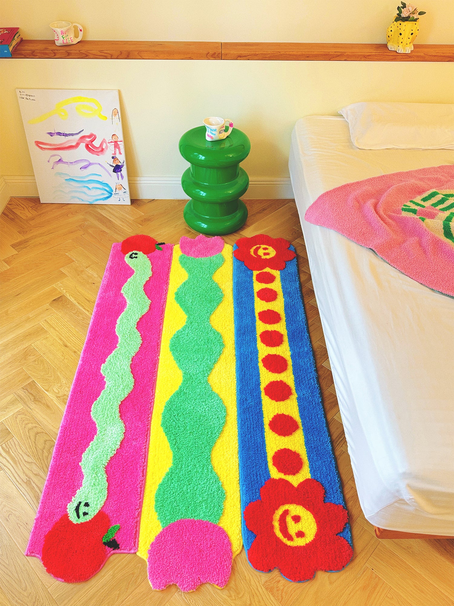 Gemini Bug-Bug and Red Apple