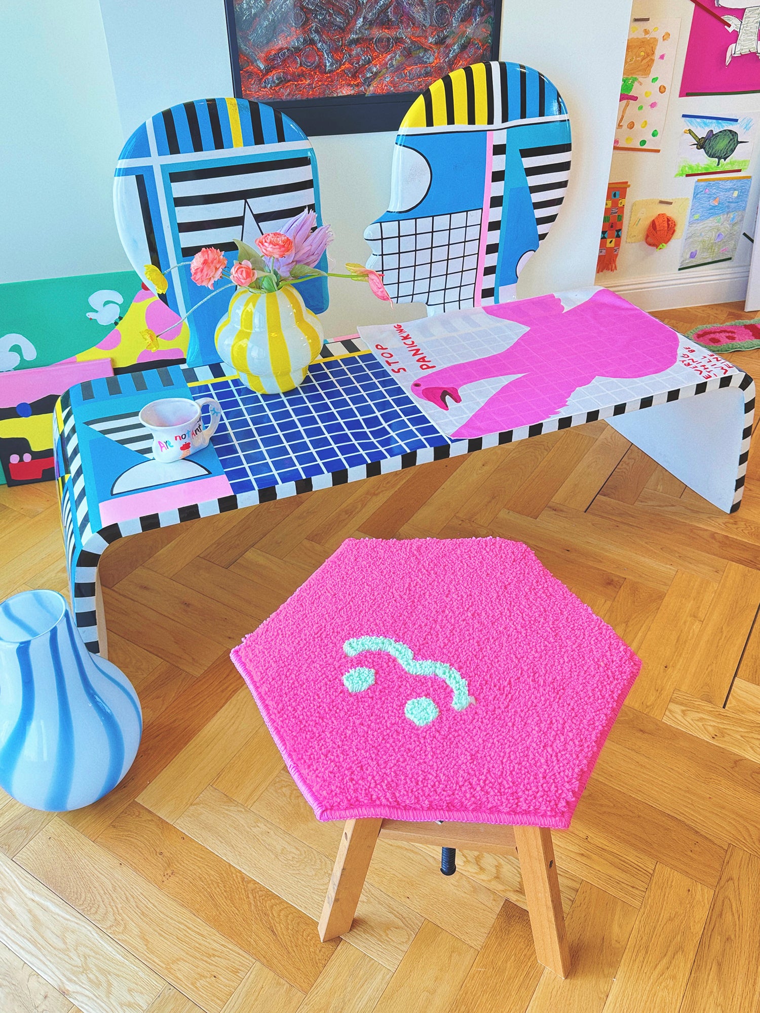 Hexscape - Cheeky Smile - Hot Pink