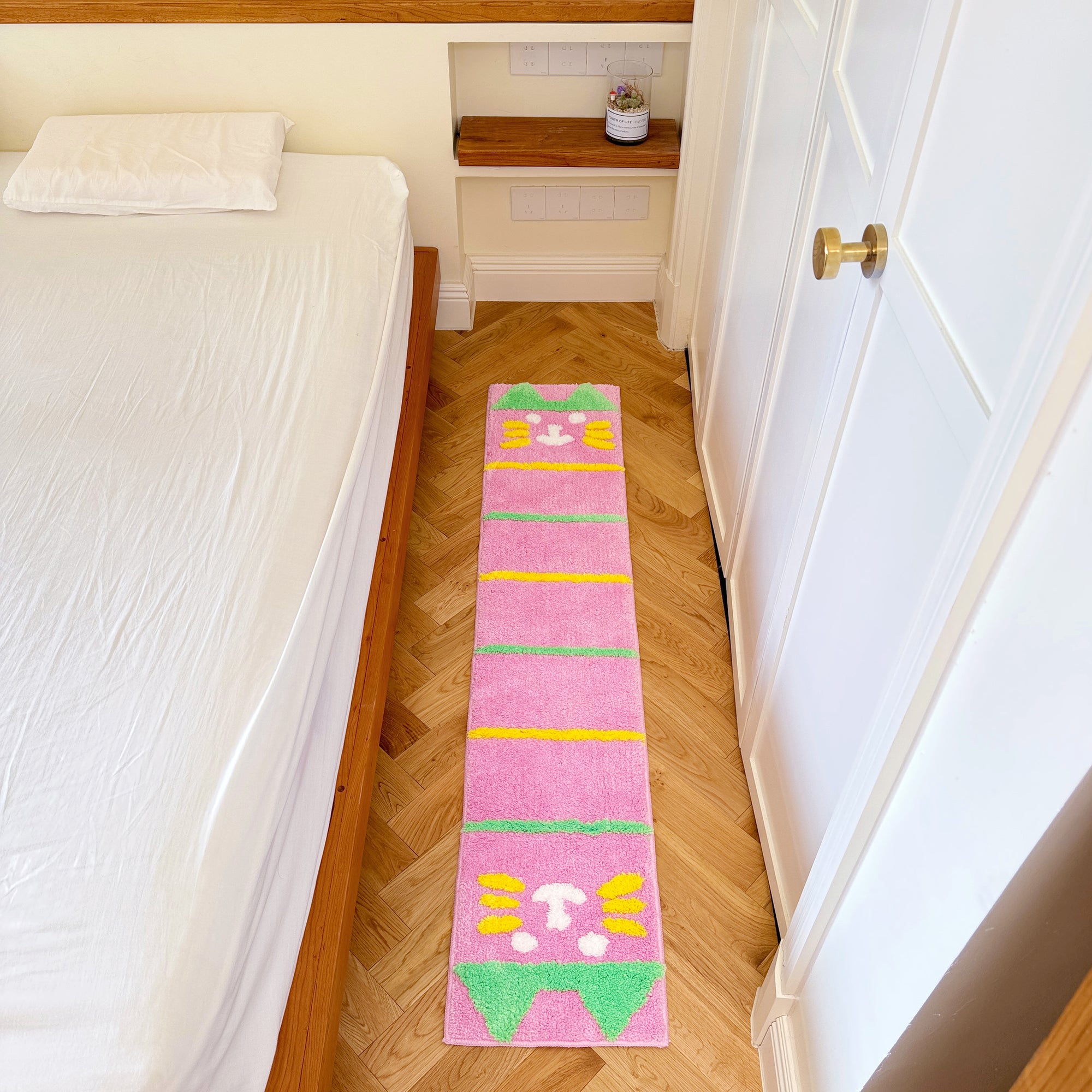 Gemini Bug-Line Cat - Pink with Mint