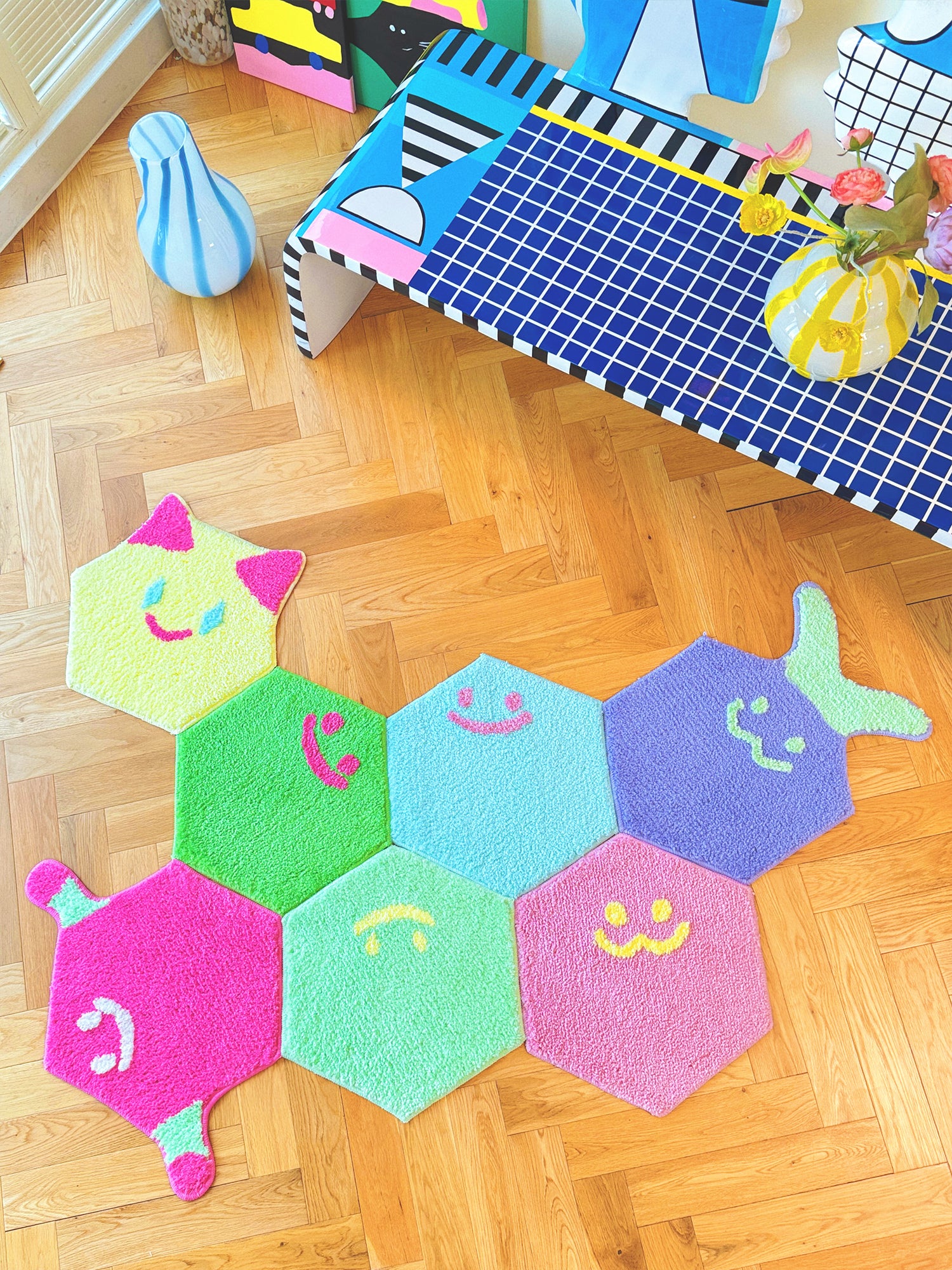Hexscape - Upturned Smile - Lawn Green