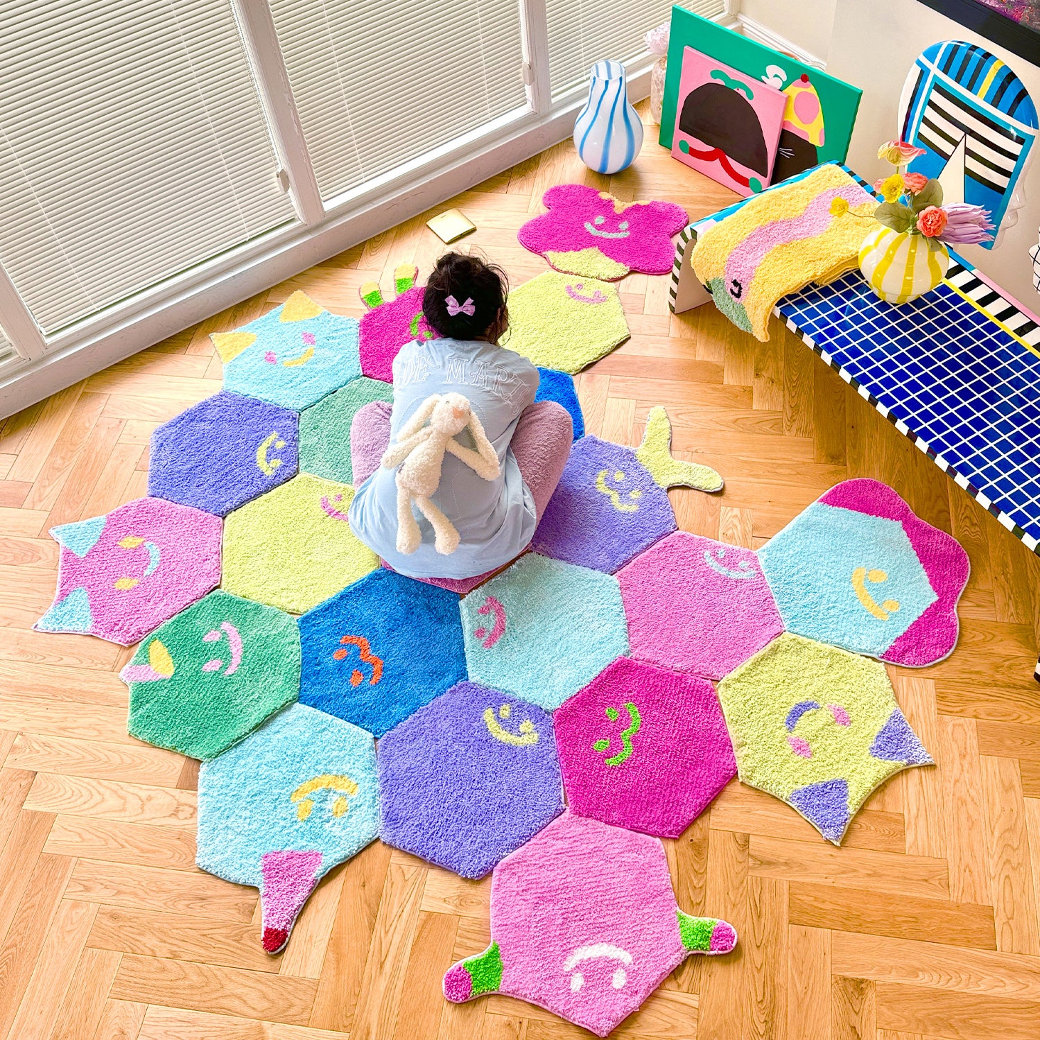 Hexscape - Upturned Smile - Lawn Green