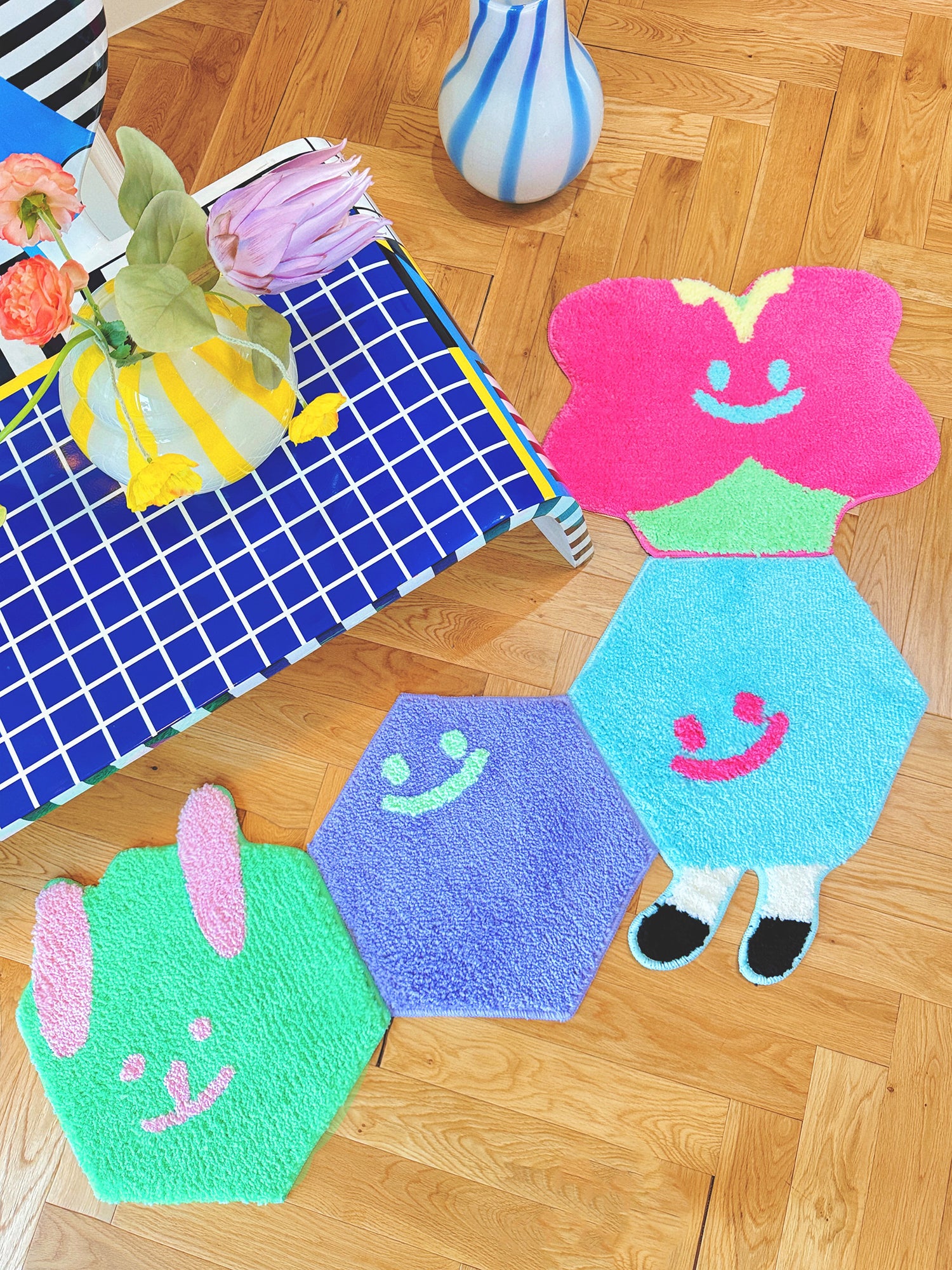 Hexscape - Upturned Smile - Lavender